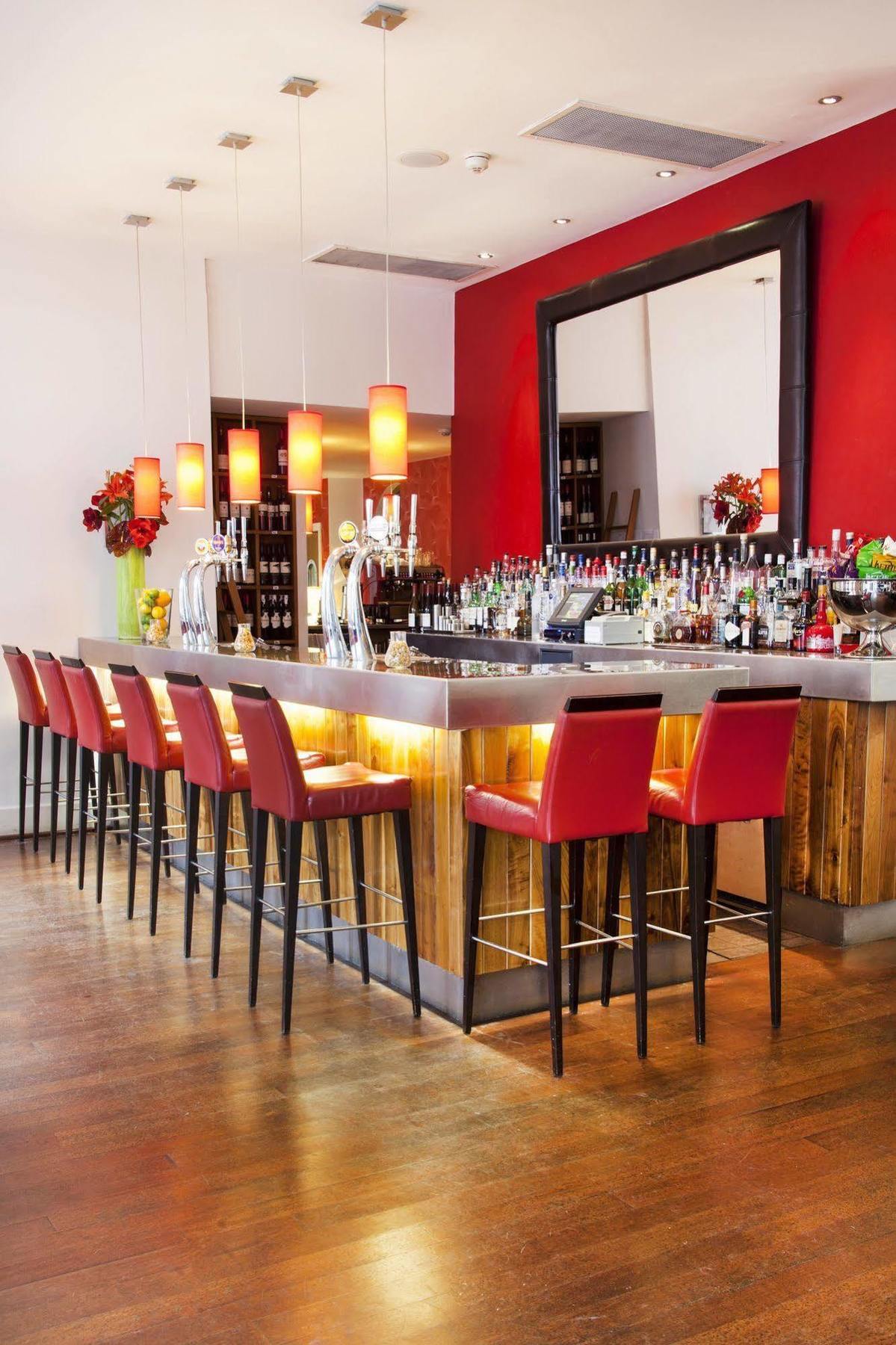Lanes Hotel West Coker Екстериор снимка
